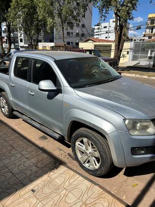 VOLKSWAGEN AMAROK 2.0 HIGHLINE 4X4 CD 16V TURBO INTERCOOLER DIESEL 4P AUTOMÁTICO VOLKSWAGEN AMAROK 2.0 HIGHLINE 4X4 CD 16V TURBO INTERCOOLER DIESEL 4P AUTOMÁTICO